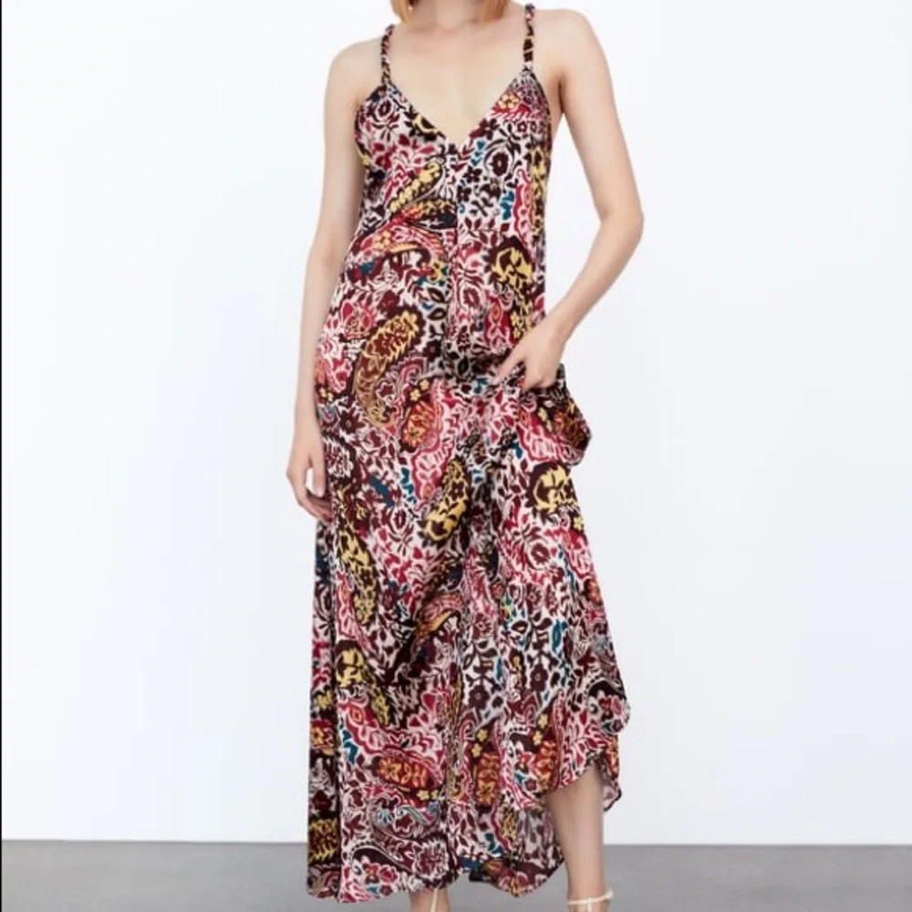 ZARA OVERSIZED FLORAL PRINTED MAXI DRESS - XS - Picture 3 of 9